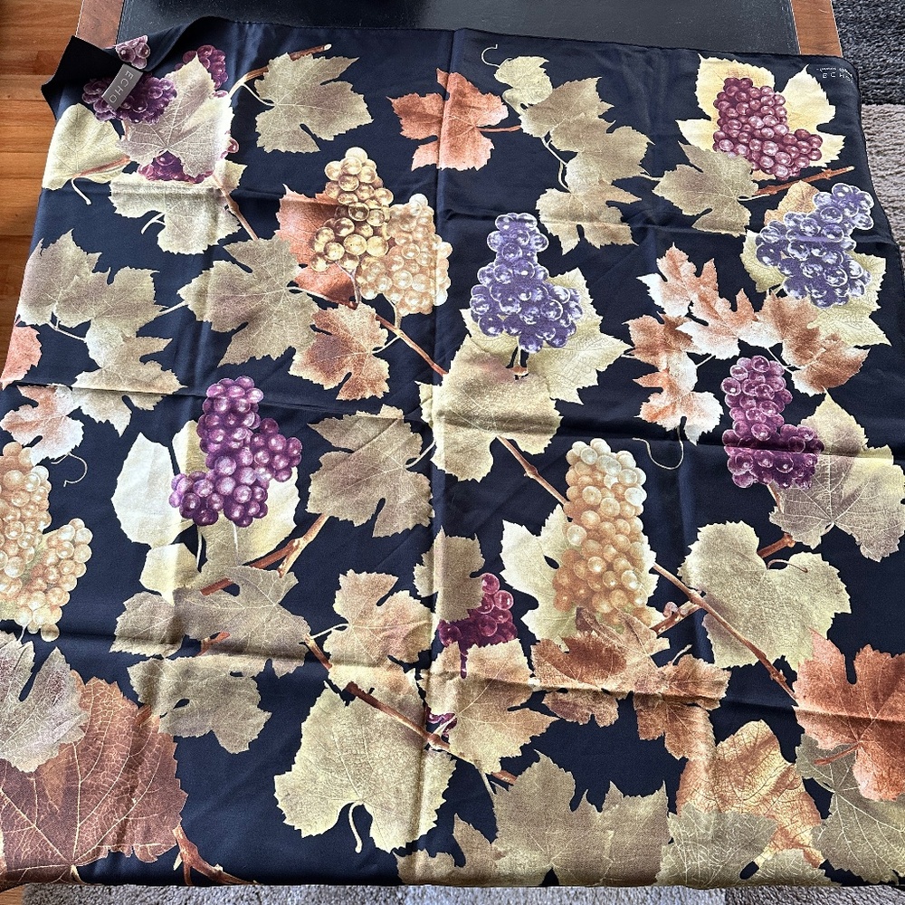 Echo Silk Scarf Autumn Vineyard 35 Inch Square Black Orange Beautiful - Picture 9 of 10